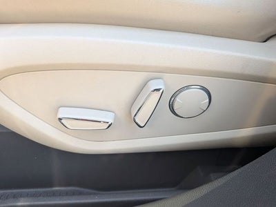 2019 Lincoln Nautilus Select