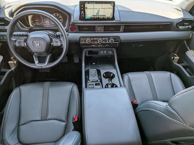 2025 Honda Pilot Touring AWD