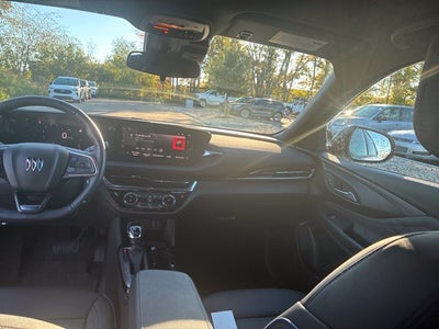 2025 Buick Enclave Avenir