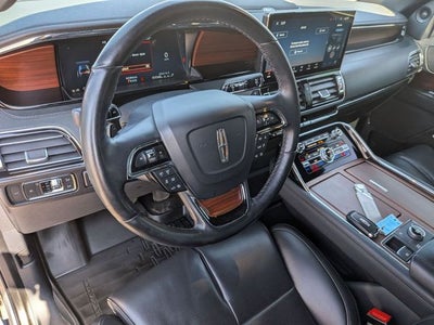 2022 Lincoln Navigator Standard