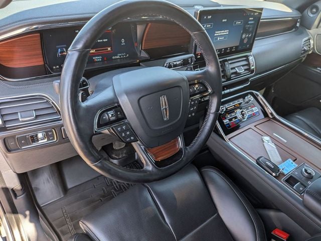 2022 Lincoln Navigator Standard