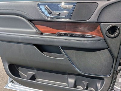 2022 Lincoln Navigator Standard