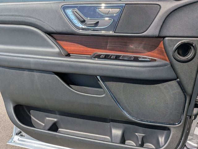 2022 Lincoln Navigator Standard