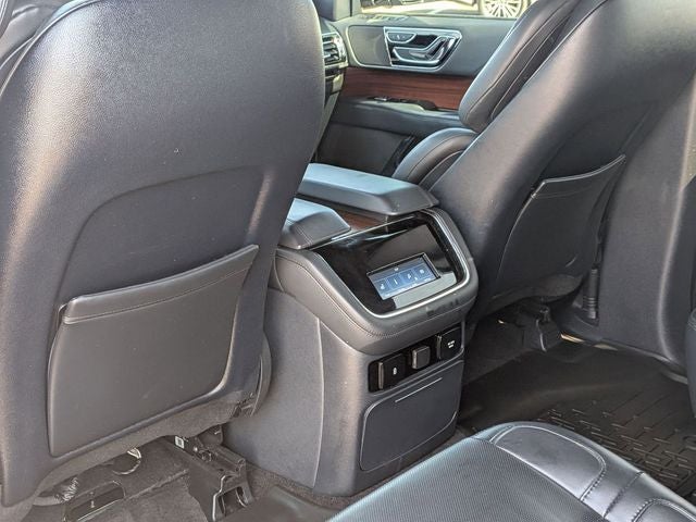 2022 Lincoln Navigator Standard