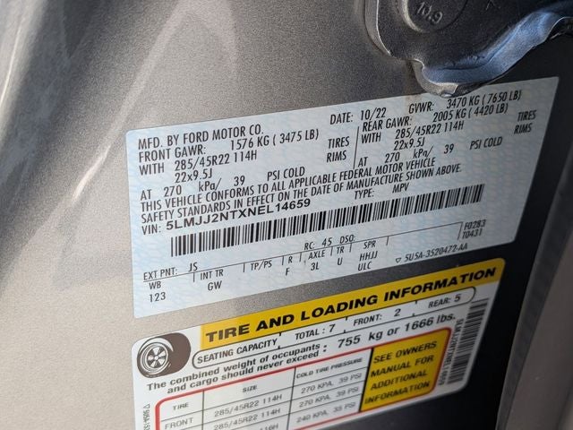 2022 Lincoln Navigator Standard