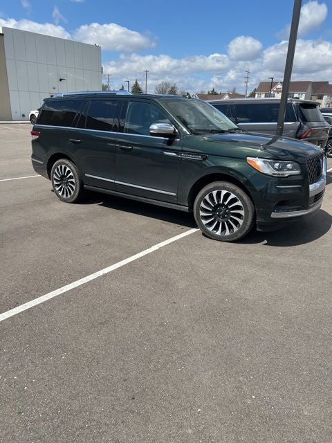 2023 Lincoln Navigator Black Label 4WD!