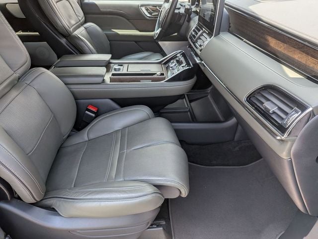 2023 Lincoln Navigator Black Label
