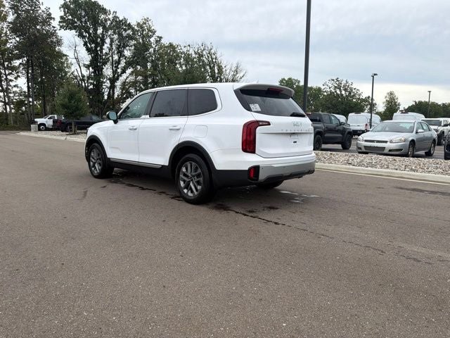 2023 Kia Telluride LX