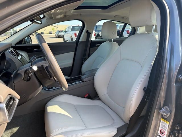2018 Jaguar XE 25t Premium