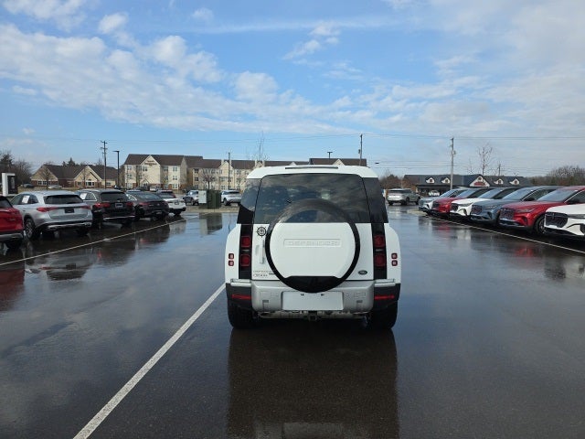 2023 Land Rover Defender 130 SE