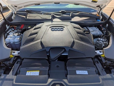 2022 Audi Q8 55 Premium Plus quattro