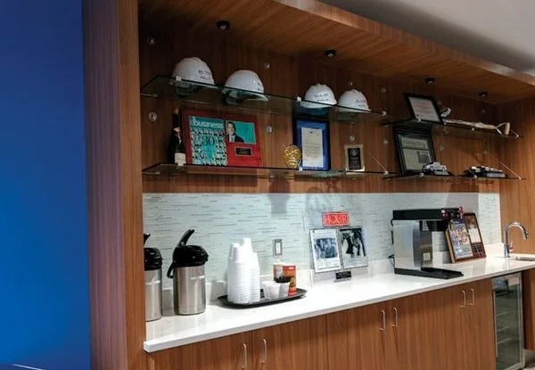 image of coffee and tea station inside of La LaFontaine Ford Birch Run
